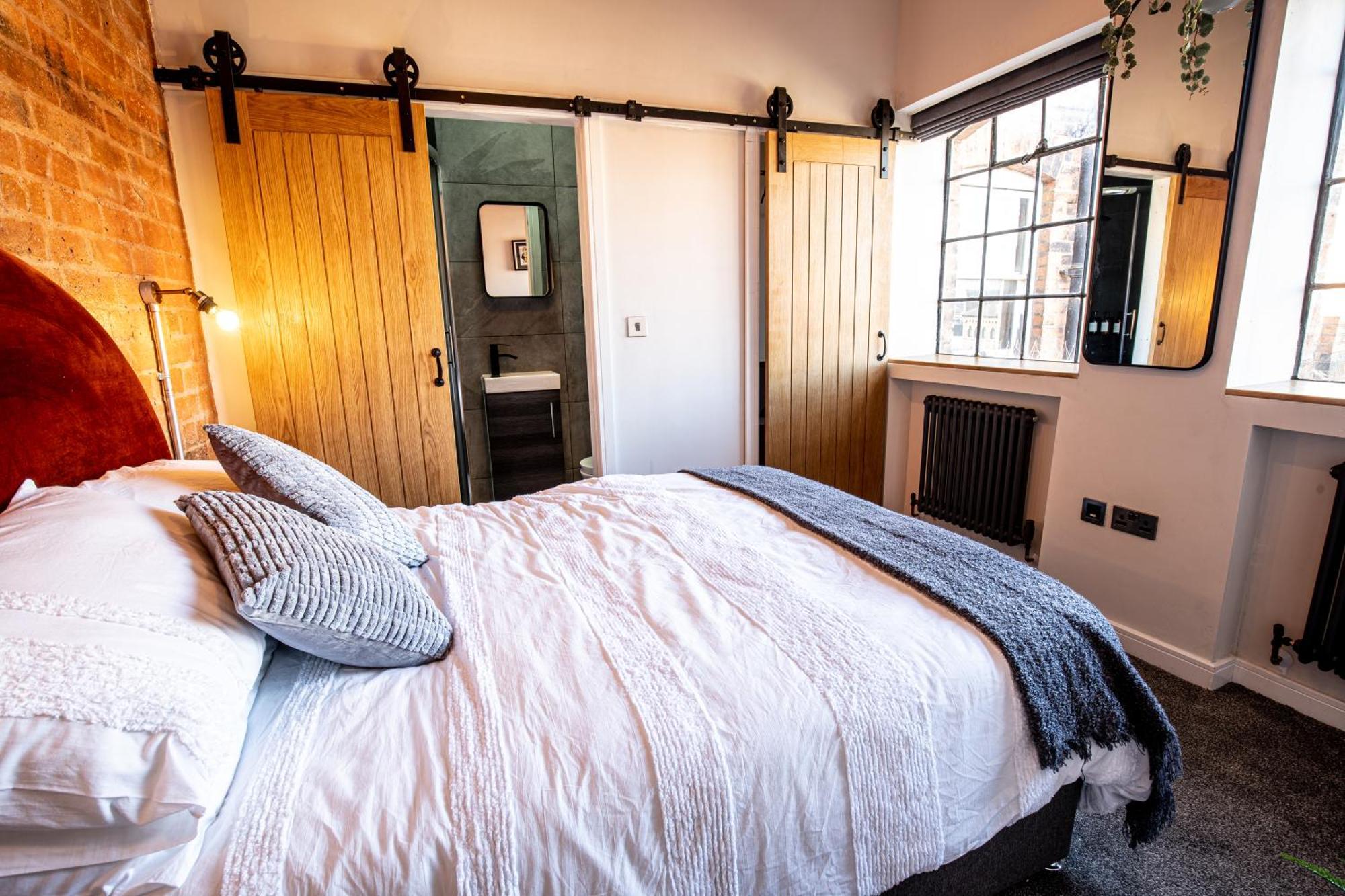 Vip 3Br Grade2 Luxurious Industrial House With Wood Fire, Electric Blinds And Big Cast Iron Windows In The Heart Of The Jq Villa Birmingham Exterior photo